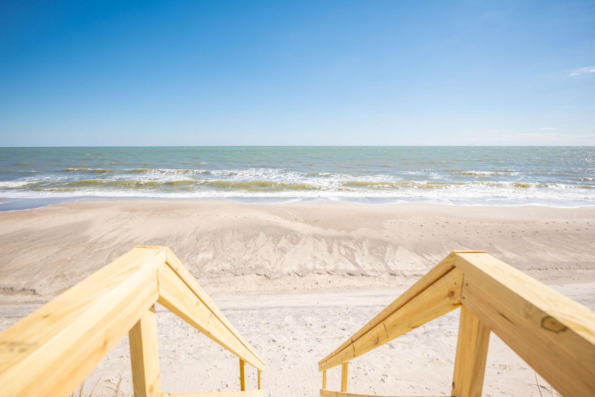 Re-Juvenated Βίλα Oak Island Εξωτερικό φωτογραφία
